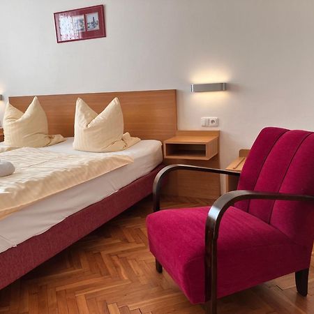 Pension Karnet Prague Extérieur photo