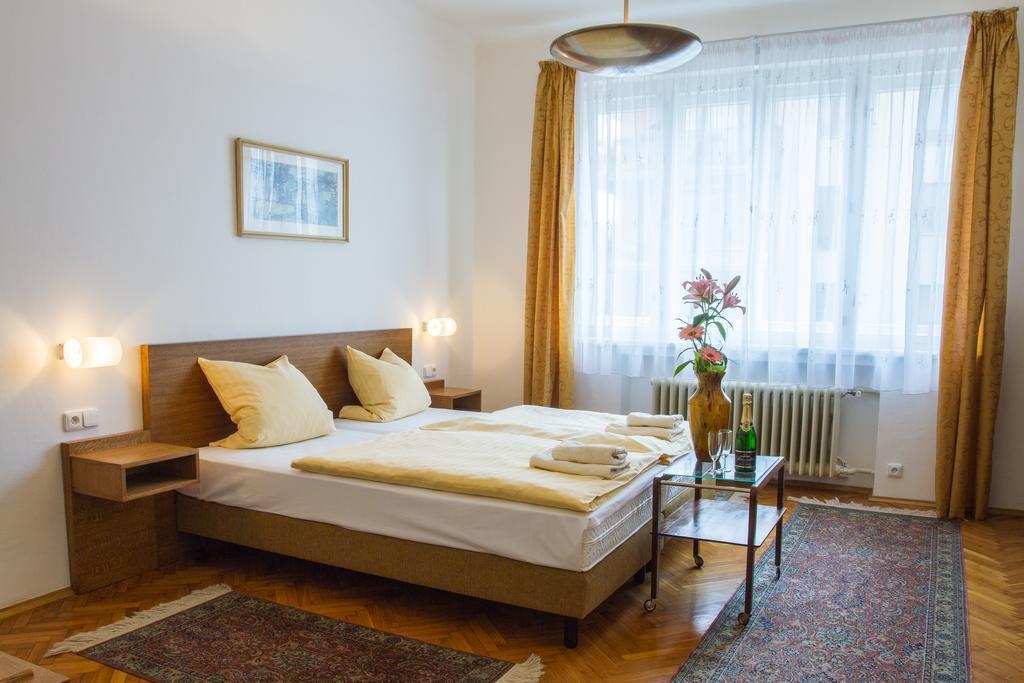 Pension Karnet Prague Chambre photo